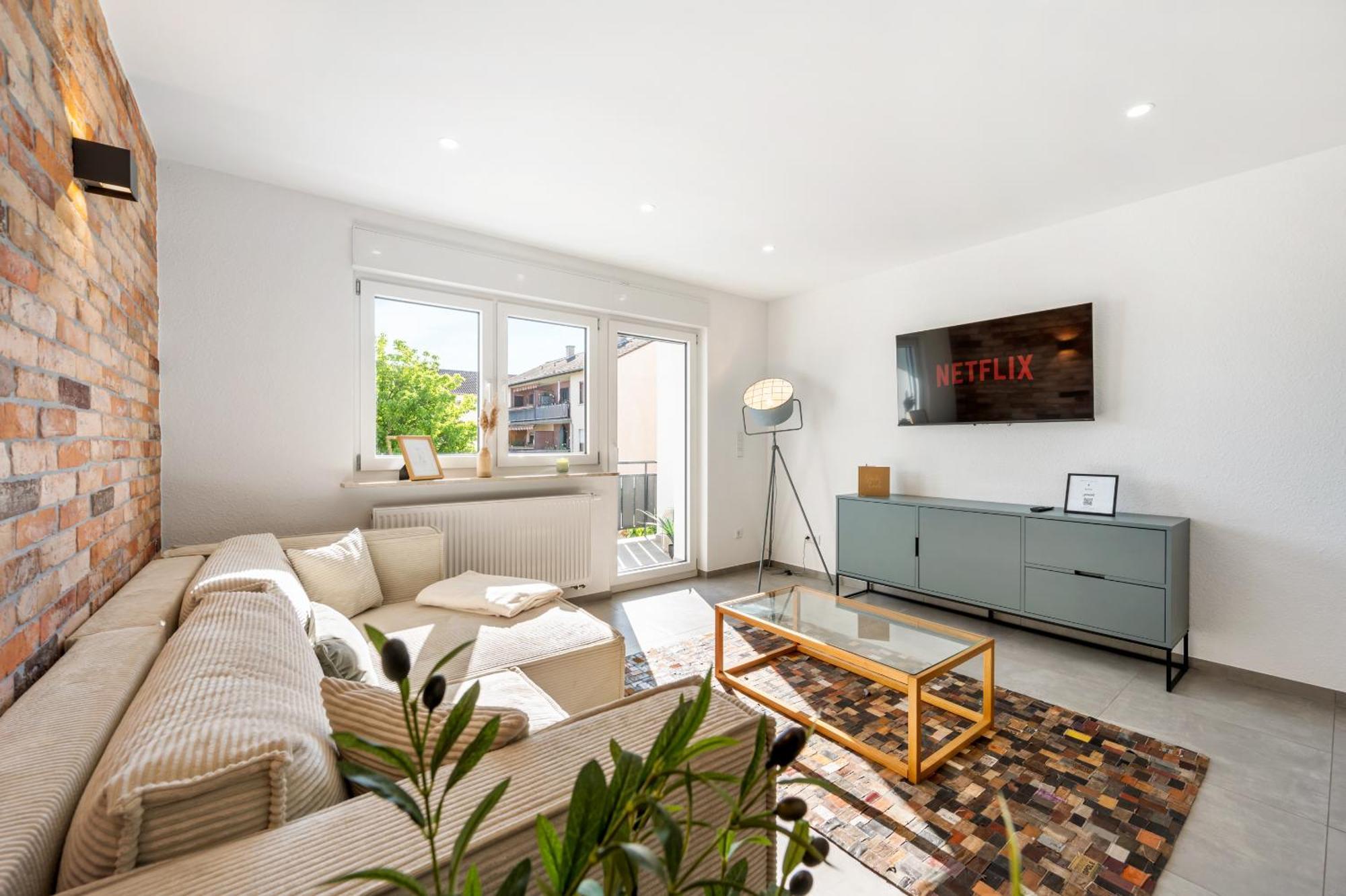 Casa La - Lampertheim Apartment ภายนอก รูปภาพ